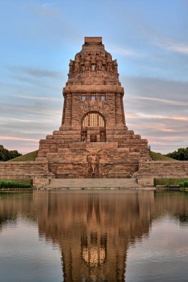 DCG Halle gGmbH International Institute