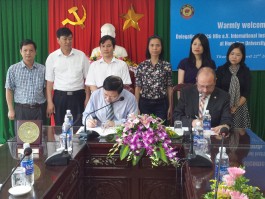 DCG Halle gGmbH International Institute